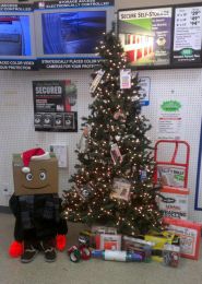 64-boxman-christmas-387e63de040371db97488471591a0a73e6162ec4